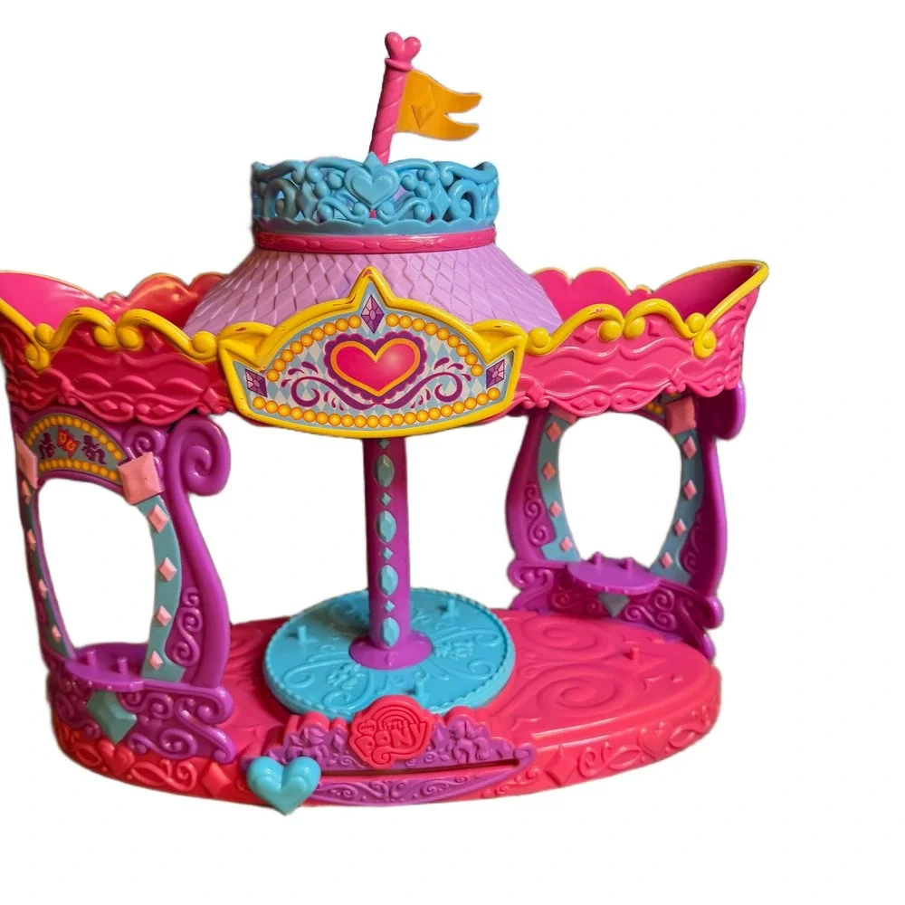 Hasbro My Little Pony Rarity Carousel Boutique Playset 2010 Pink Purple Toy
